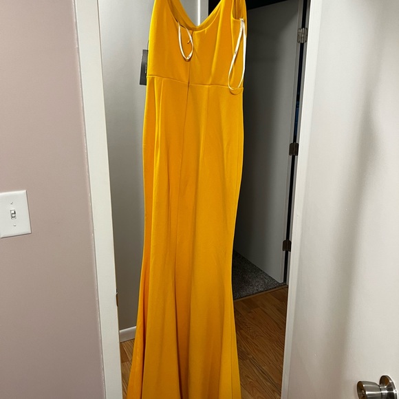 Lulu’s Infinite Glory Golden Yellow Dress. Small. NWT, never worn. Out of stock! - Picture 3 of 12